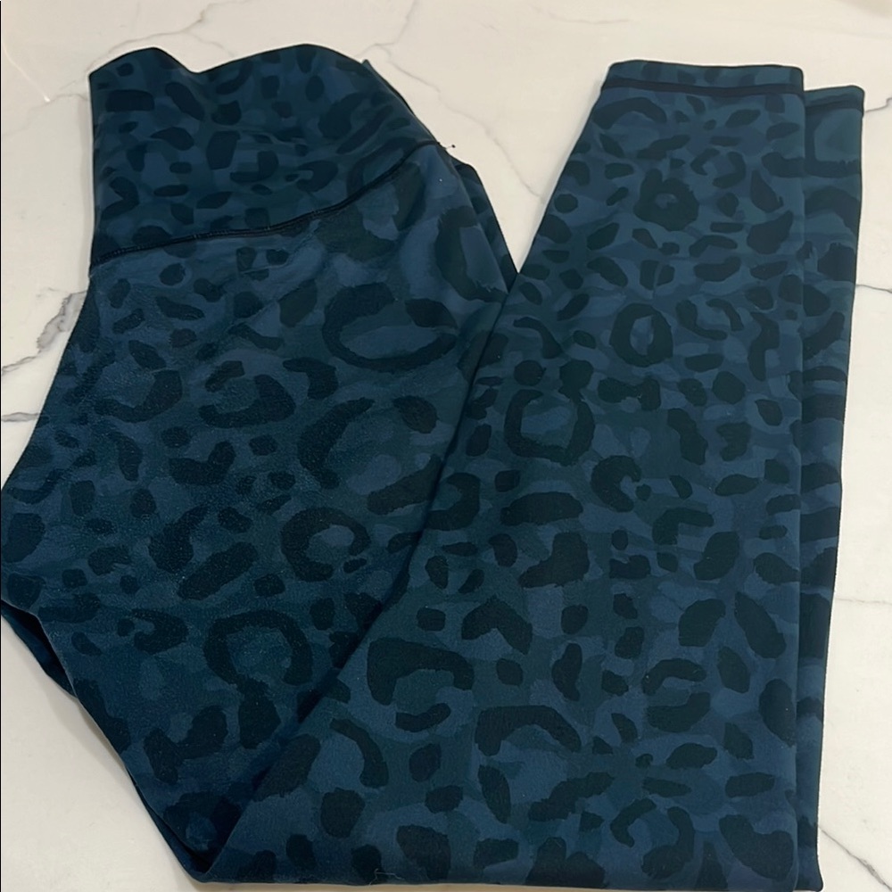 Colorfulkoa green leopard print leggings